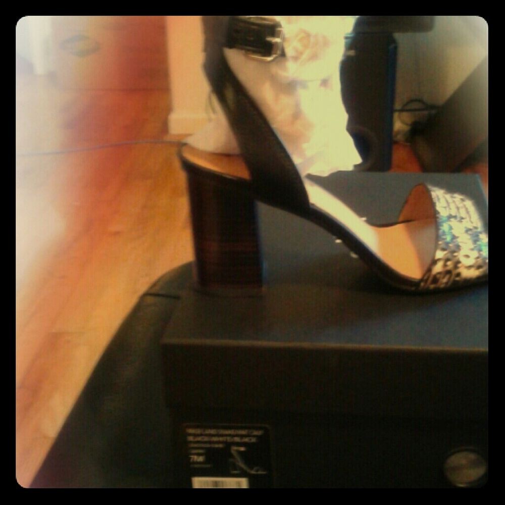 Coach Paige Land Snake/Mat Calf black and white.